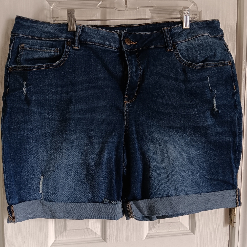 Womens denim shorts size 20